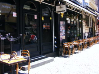 Bucharest restaurants restrictions