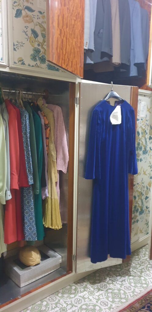 See what Ceausescu Elena and Nicolae used to wear at the wardrobe inside Ceausescu House Bucharest